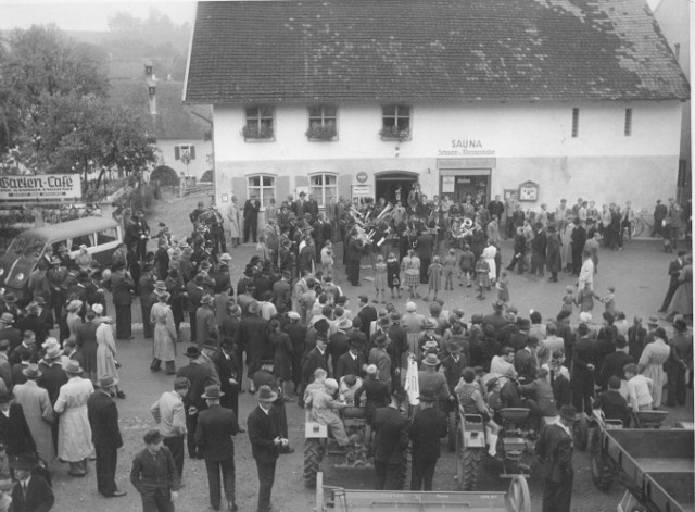 Markt Rettenbacher Gewerbeausstellung auf dem Marktplatz 1953